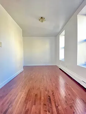 Rented by REAL New York | media 9