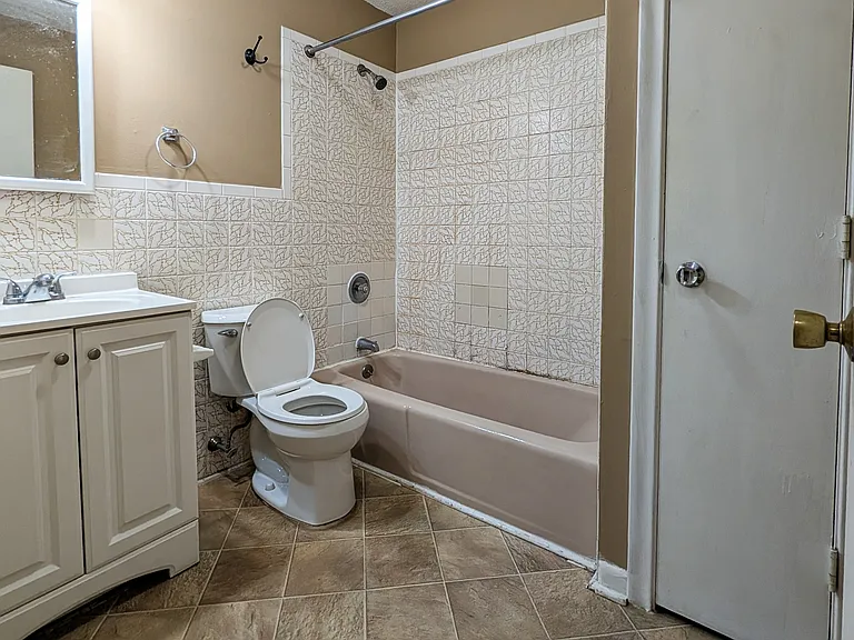 355 Pawtucket Blvd #26 — Photo 6