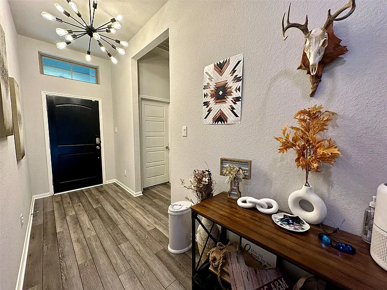 19218 Jenny Creek Ct — Photo 3
