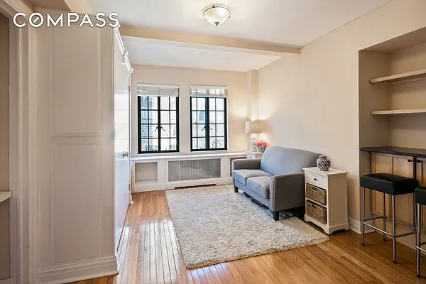 Sold by Compass | media 1