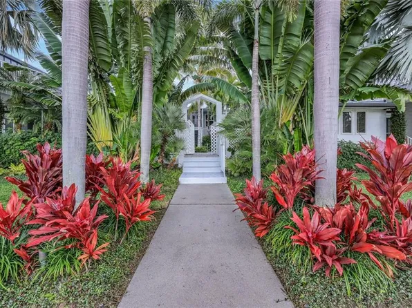 359 2nd ST S, NAPLES, FL 34102