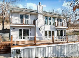1221 Country Club Dr, Four Seasons, MO 65049