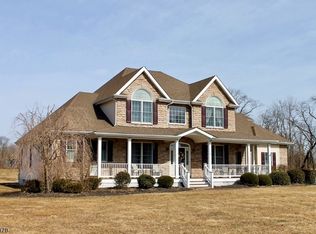 15 Osmun Rd, Columbia, NJ 07832