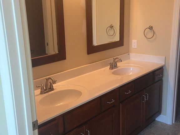 5th image of 7044 Creekside Cir