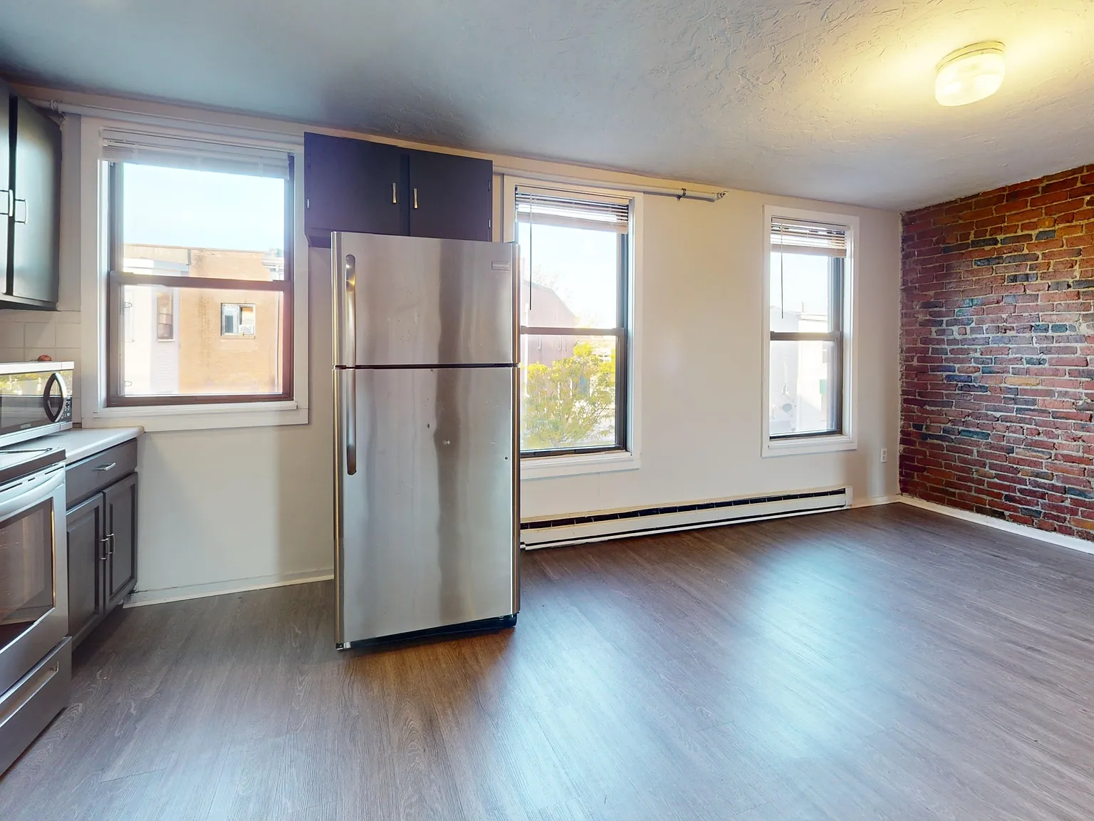 151-153 Meridian Street — Photo 3