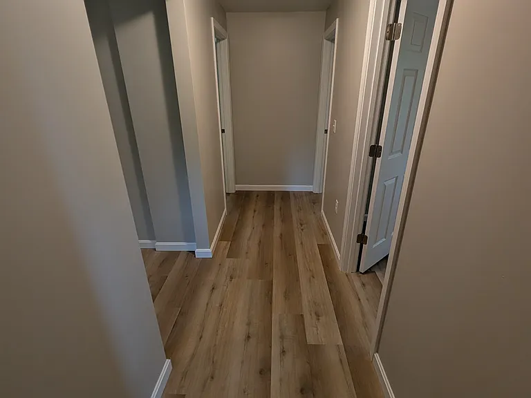 56 Woodstock Ave W #2 — Photo 10