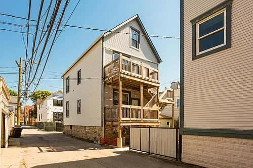 1344 W Barry Ave #1R Photo 1