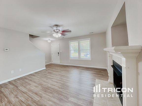 2nd image of 144 Crownside Dr