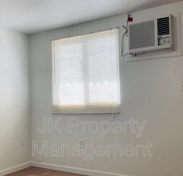 4000 Ella Ave #1 — Photo 10
