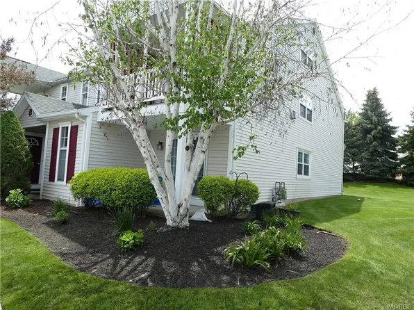 4330 Berkley Pl, Hamburg, NY 14075