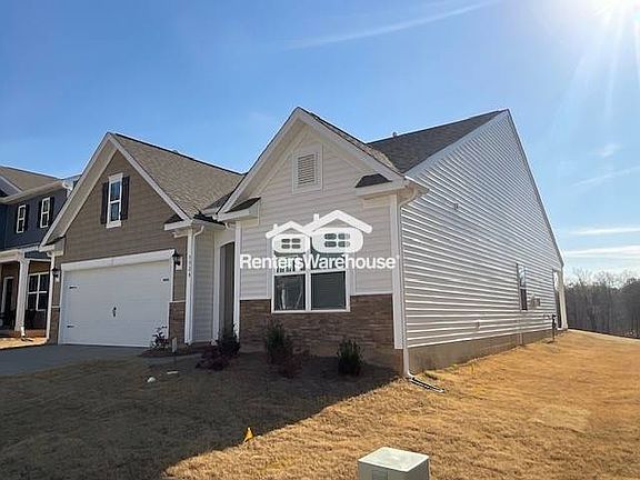 2nd image of 3924 Coleman Dr