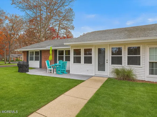 486A Thornbury Court, Lakewood, NJ 08701