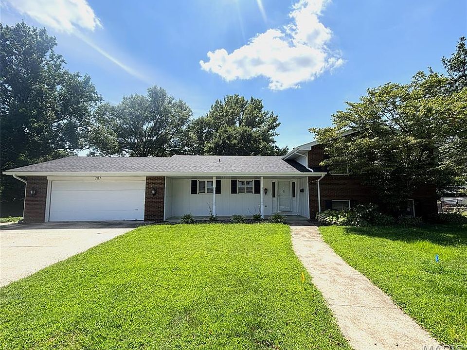 1st image of 207 E Wesley Dr