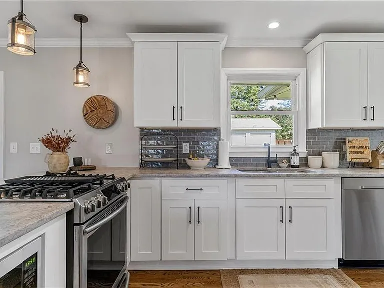 521 Pineview Dr SE — Photo 10