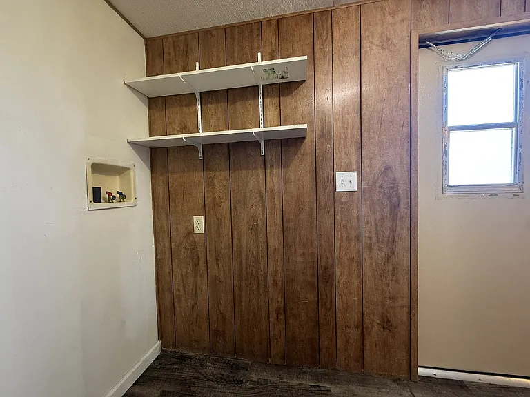 2111 Santa Cruz Ave — Photo 17