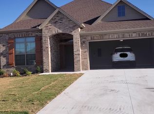 3807 SW Mistletoe Ave, Bentonville, AR 72713