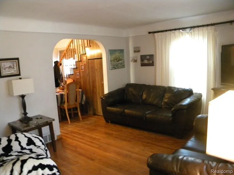3141 Berkshire Ave — Photo 1