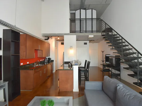 2000 Bagby St APT 13439, Houston, TX 77002
