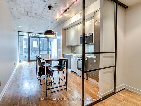 5th image of 8 Dovercourt Rd #321