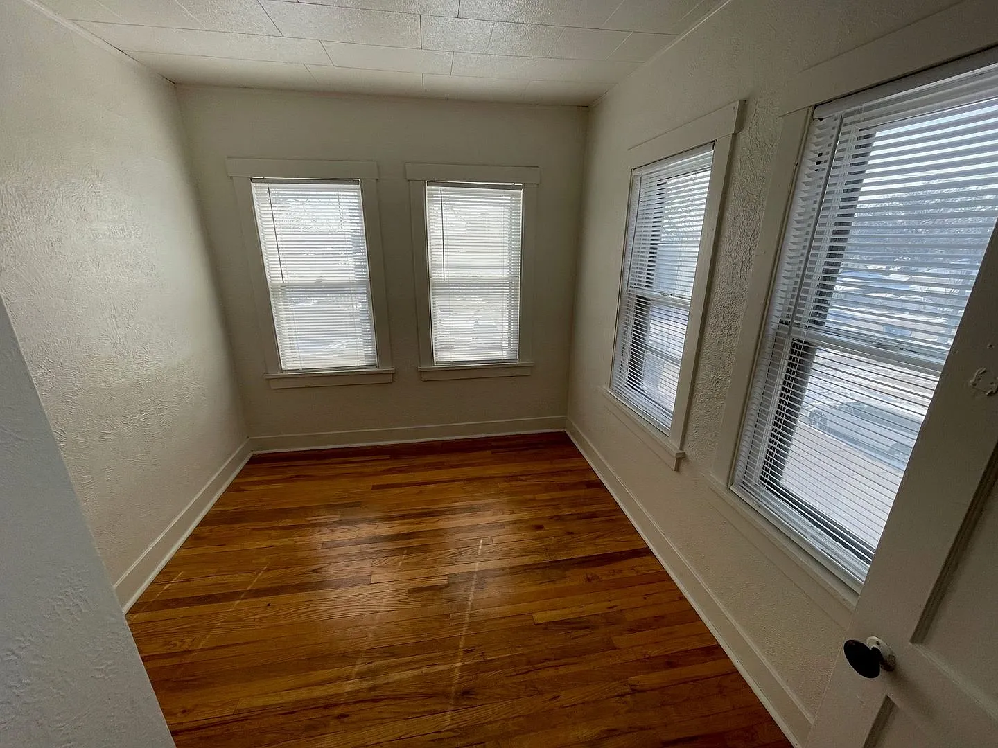 4717 Baldwin Avenue Apartments — Photo 4