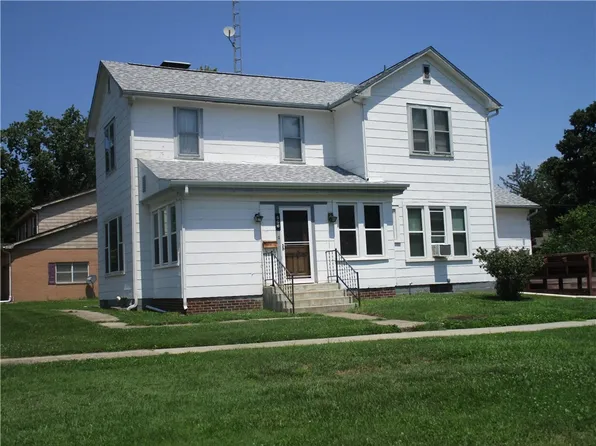 506 W 5th St, Pana, IL 62557