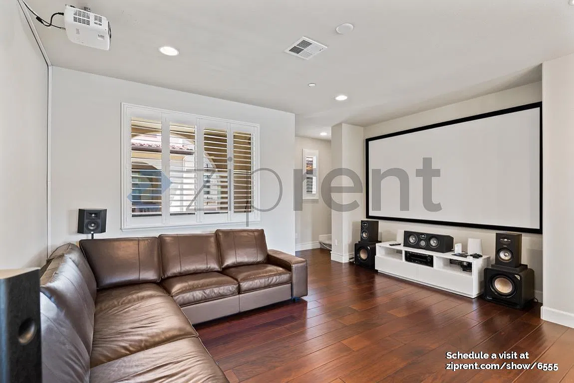 3 bed, 2.5 bath, 1568 sqft, $6,000 — Photo 4