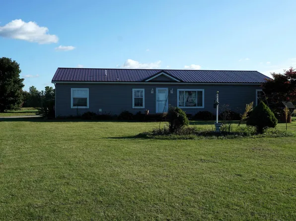3345 W Castle Rd, Fostoria, MI 48435