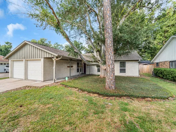 7422 Jackwood St, Houston, TX 77074