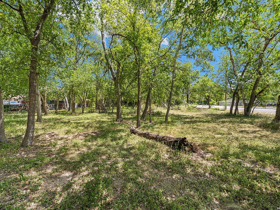 1st image of 3251 MARTIN LUTHER KING DR LOT 28