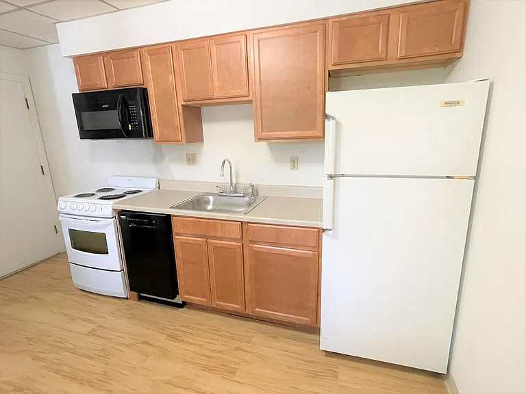 2419 Beechwood Blvd #B — Photo 39