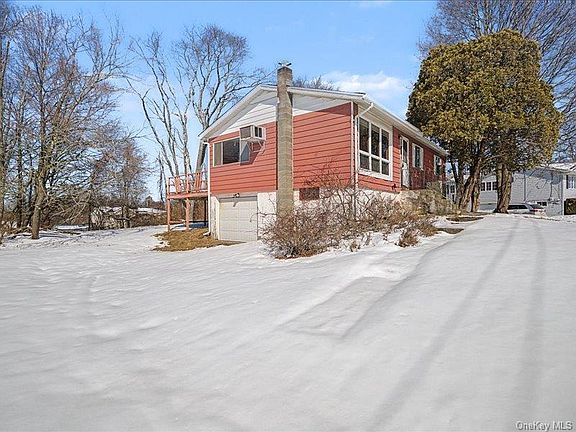 3rd image of 4 Maple Lane