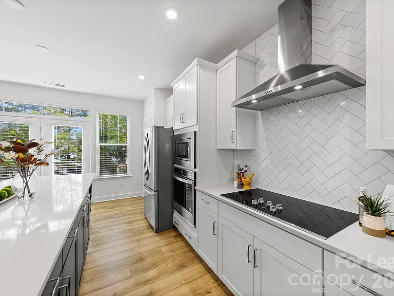 236 Judson Ave — Photo 10