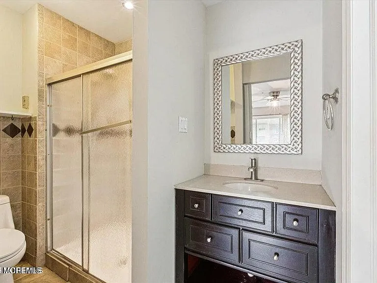 70 Overlook Way #E — Photo 12