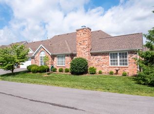 10207 Meadow Glen Way, Louisville, KY 40241