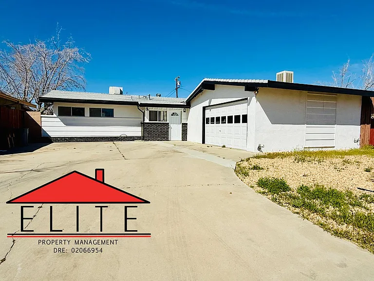 247 Peg St — Photo 1