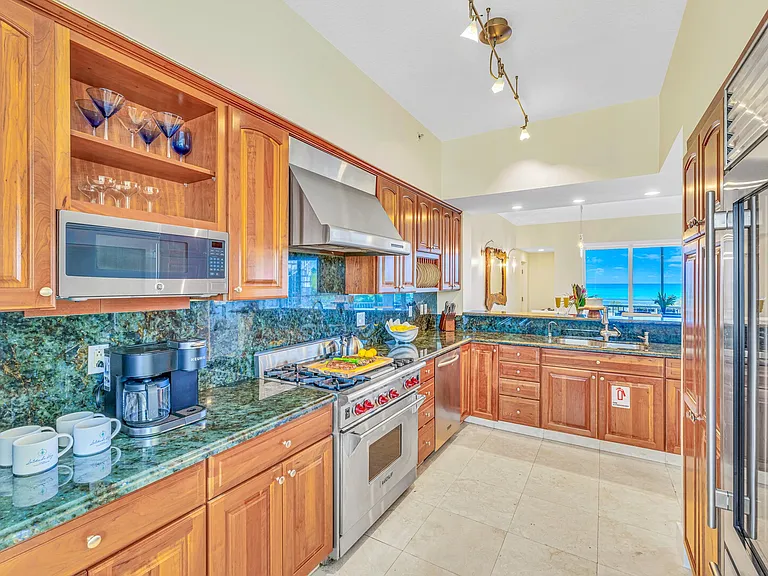 Gulfview Dr — Photo 35