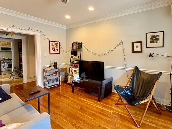 335 S Huntington Ave APT 1, Jamaica Plain, MA 02130
