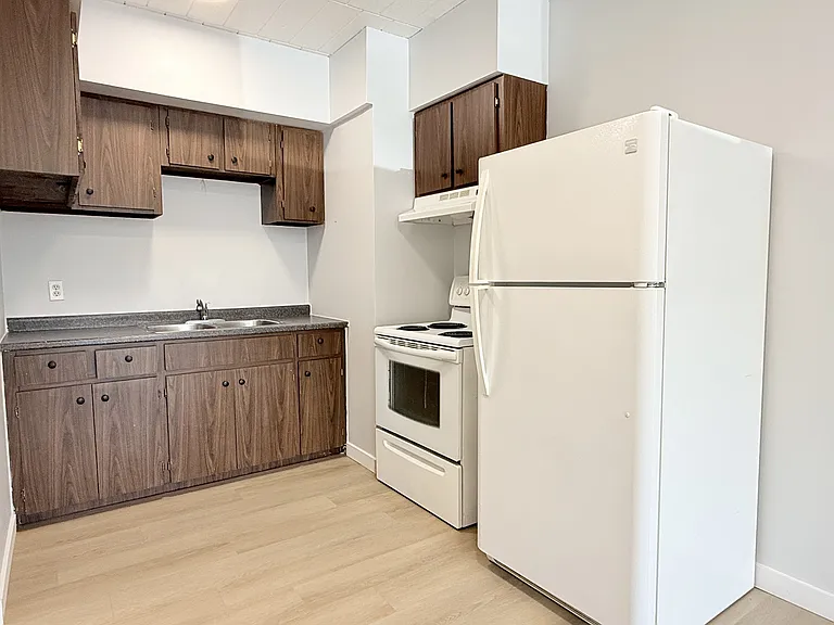 3503 Sandwich St #103 — Photo 1