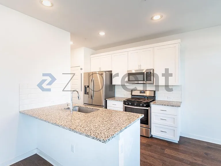 6409 Berkman Dr #7 — Photo 6