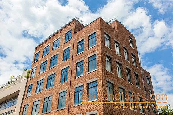 Rented by aptsandlofts.com | media 29