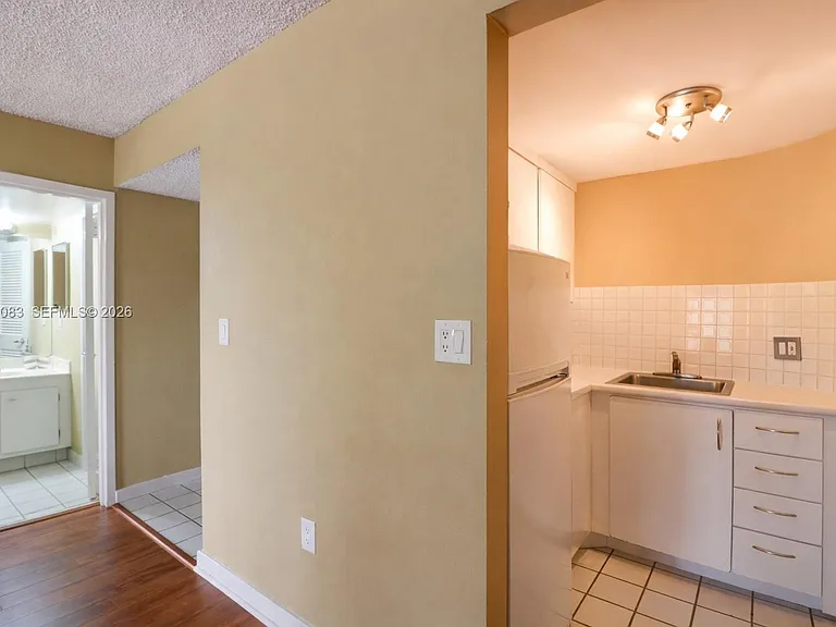 1650 NE 115th St #505 — Photo 10