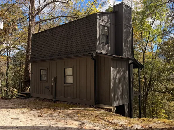 212 Old Highlands Rd, Dillard, GA 30537