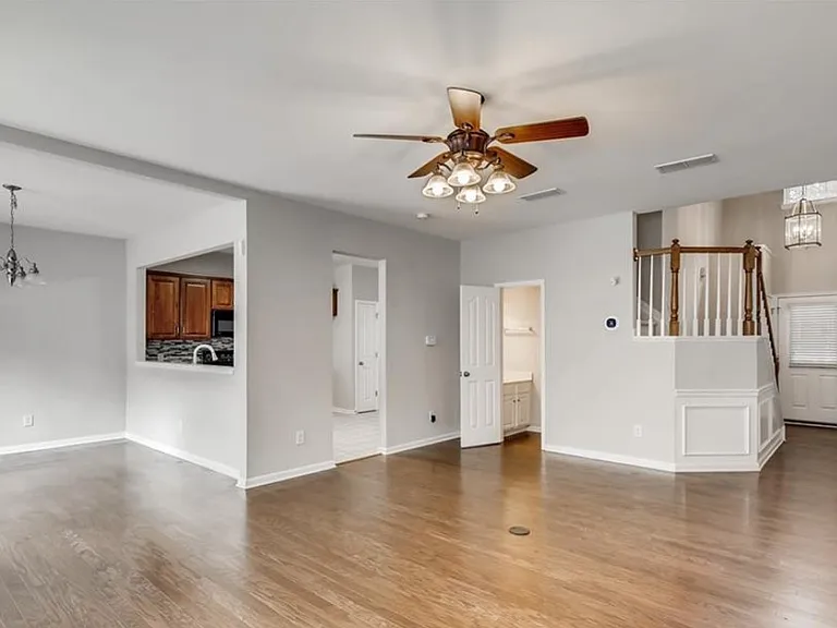 10038 Garrison Watch Ave — Photo 9