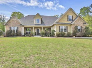 106 Cody Trl, Senoia, GA 30276