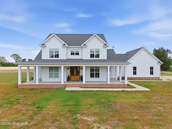 2701 Sis Mills Road, Grimesland, NC 27837