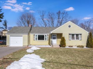 17 Lancaster Rd, Wethersfield, CT 06109