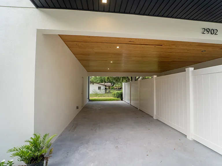 2902 Robinson Rd — Photo 10