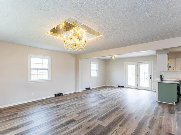 106 Sonley Dr, Cynthiana, KY 41031