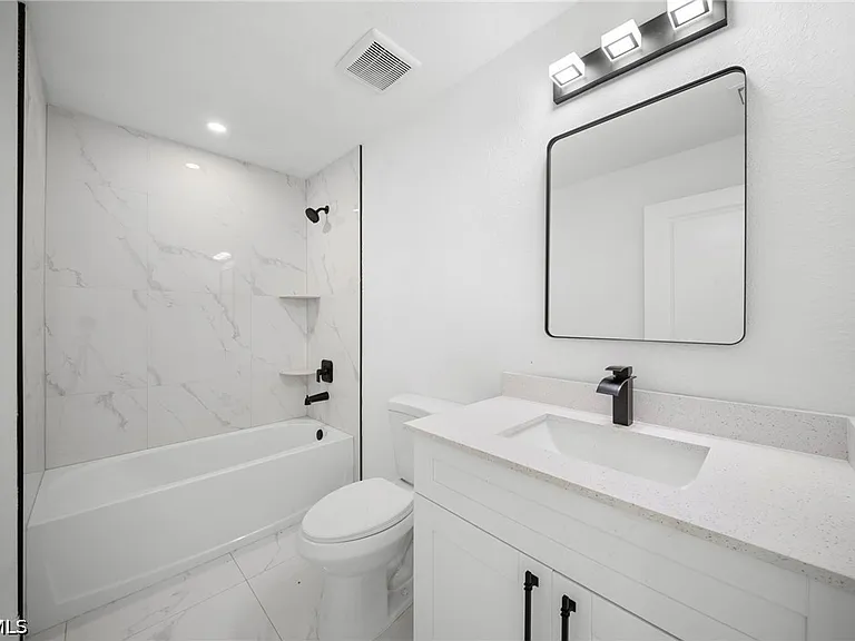 668 Chemstrand St E — Photo 11