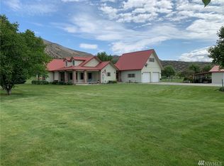 11 Rolling Hills Dr, Tonasket, WA 98855